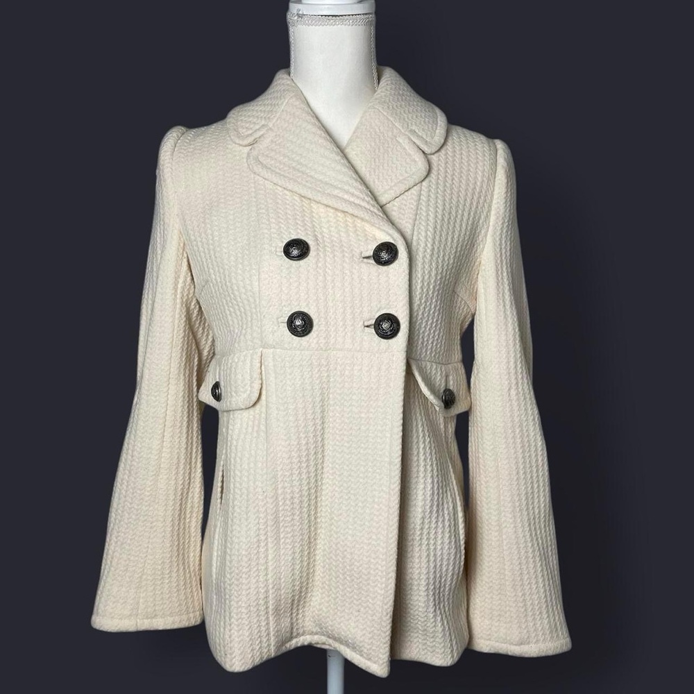 Juicy Couture 09 peacoat w/ chunky buttons

Size: S